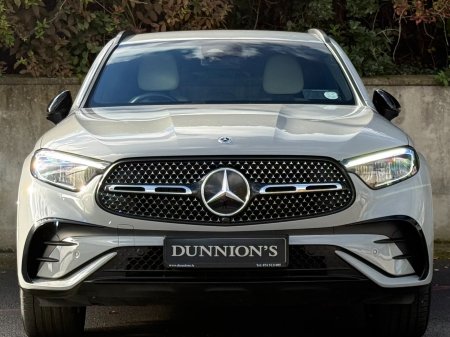 2025 Mercedes-Benz GLC - photo 2
