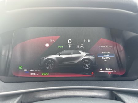 2025 Toyota C-HR - photo 16