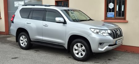 2020 Toyota Land Cruiser - photo 4