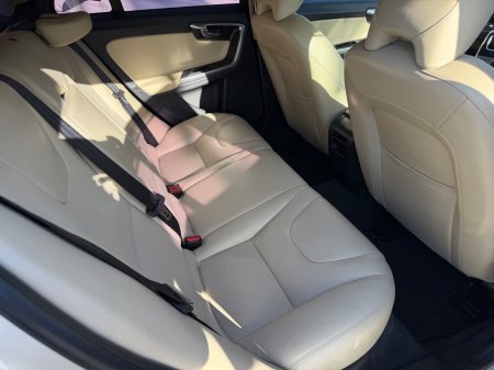 2018 Volvo V60 - photo 23