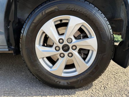 2025 Ford Transit Custom - photo 24