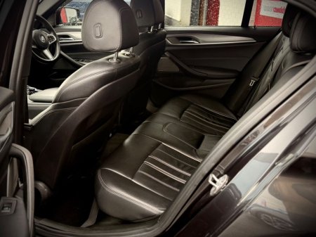 2018 BMW 5-Series - photo 11