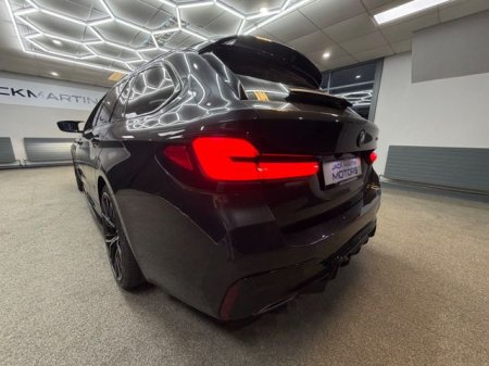 2022 BMW 5-Series - photo 16