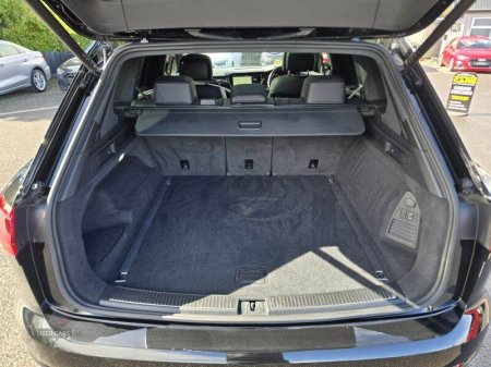 2023 Volkswagen Touareg - photo 9