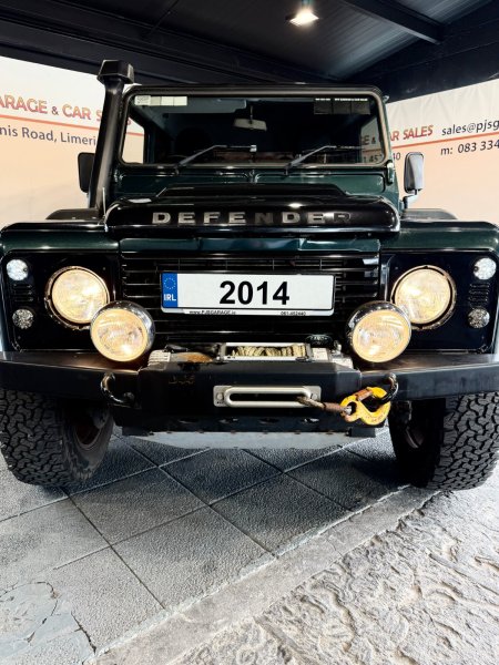 2014 Land Rover Defender - photo 2