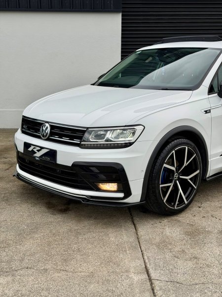 2020 Volkswagen Tiguan - photo 2