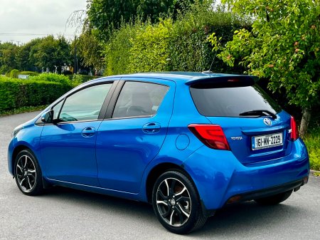 2016 Toyota Yaris - photo 3
