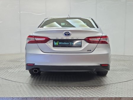 2021 Toyota Camry - photo 10