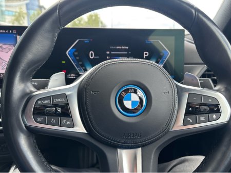 2024 BMW 3-Series - photo 13