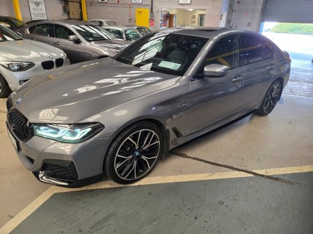 2023 BMW 5-Series - photo 8