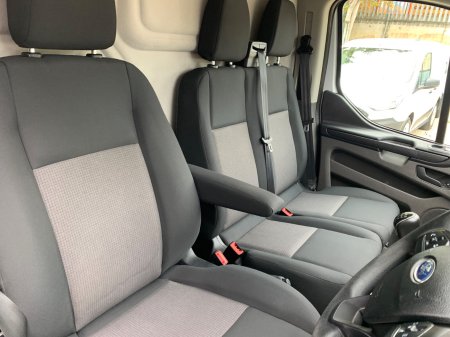 2022 Ford Transit Custom - photo 17