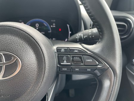 2024 Toyota Yaris - photo 12