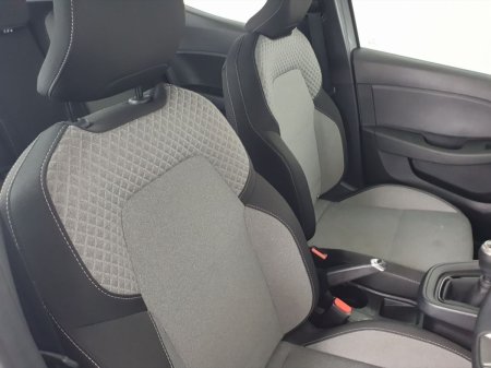 2025 Renault Clio - photo 36