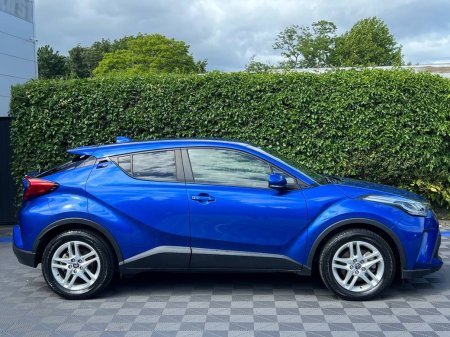 2021 Toyota C-HR - photo 2