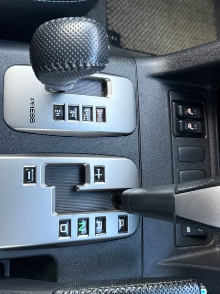 2006 Mitsubishi Pajero - photo 23