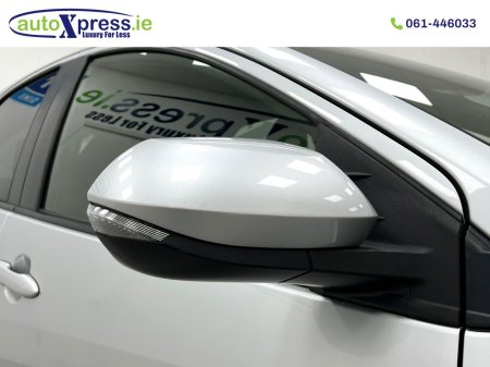 2022 Toyota Yaris - photo 17
