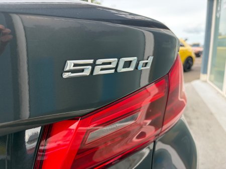 2017 BMW 5-Series - photo 14