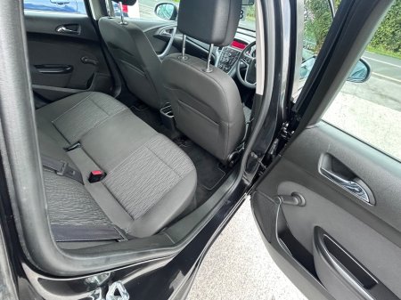2014 Opel Astra - photo 9