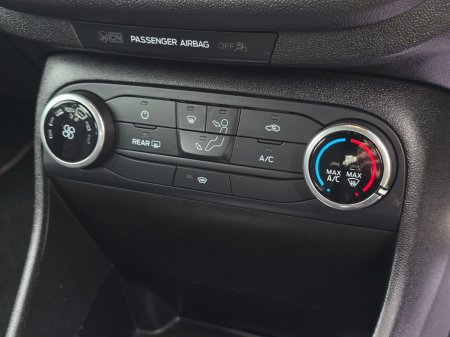 2018 Ford Fiesta - photo 25