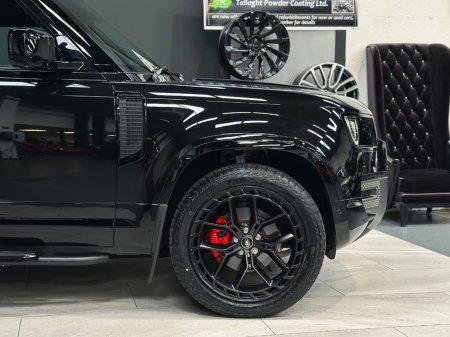 2025 Land Rover Defender - photo 6