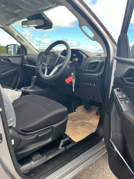 2026 Isuzu D-Max - photo 8