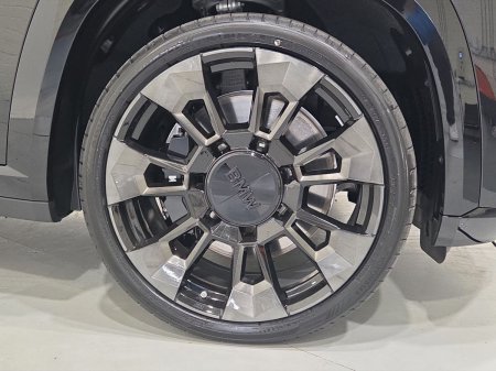 2026 BMW XM - photo 14