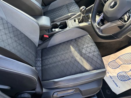 2021 Volkswagen Golf - photo 16