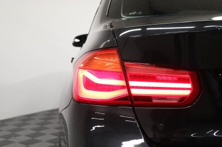 2017 BMW 3-Series - photo 10