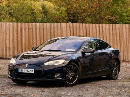 2015 Tesla Model S - photo 4
