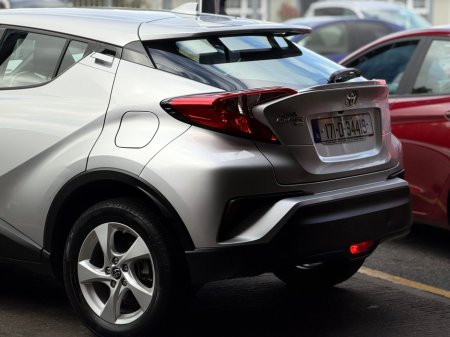 2017 Toyota C-HR - photo 8