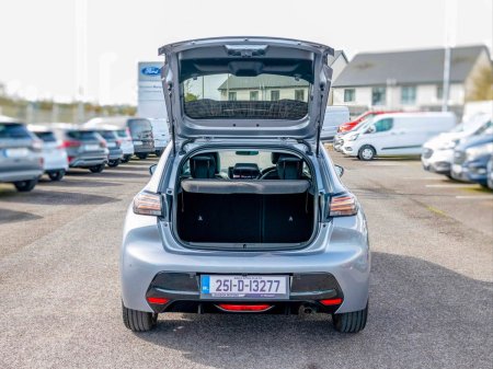 2025 Peugeot 208 - photo 21