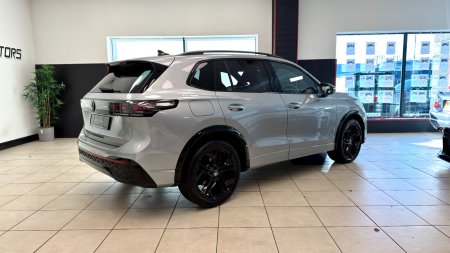 2025 Volkswagen Tiguan - photo 6