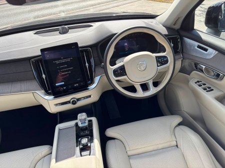 2026 Volvo XC90 - photo 18