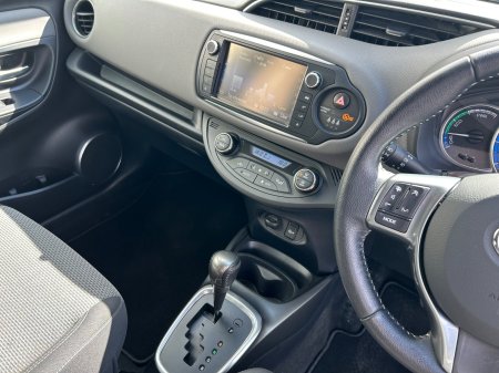 2016 Toyota Yaris - photo 10