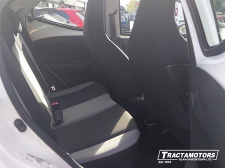 2016 Toyota Aygo - photo 17