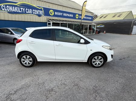 2014 Mazda Demio - photo 5
