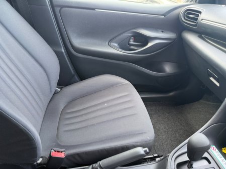 2020 Toyota Yaris - photo 14