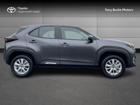 2026 Toyota Yaris Cross - photo 3