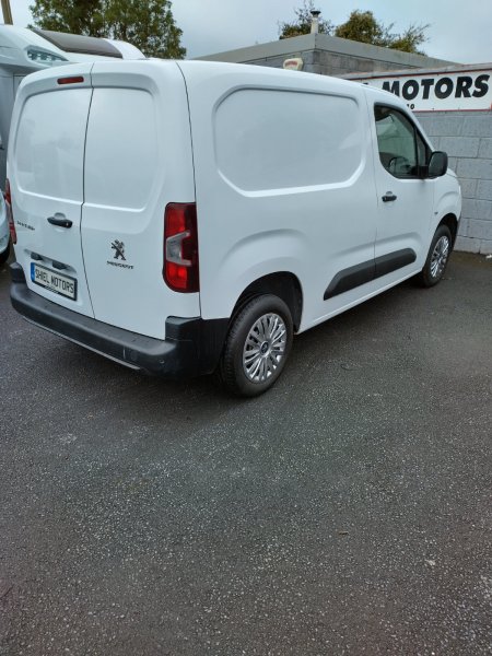 2021 Peugeot Partner - photo 8
