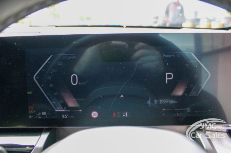 2025 BMW 5-Series - photo 25