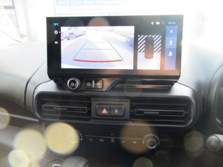 2025 Citroen Berlingo - photo 6