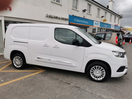2022 Toyota Proace City - photo 13