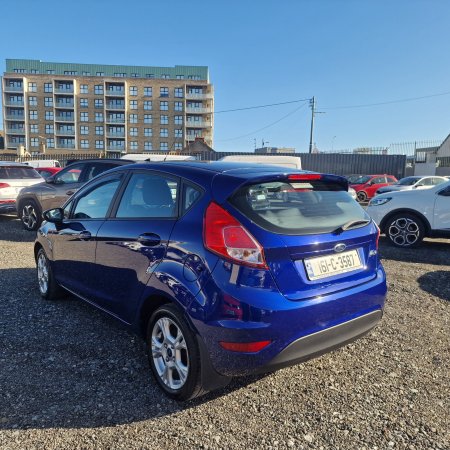 2016 Ford Fiesta - photo 4