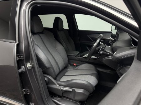 2023 Peugeot 5008 - photo 11
