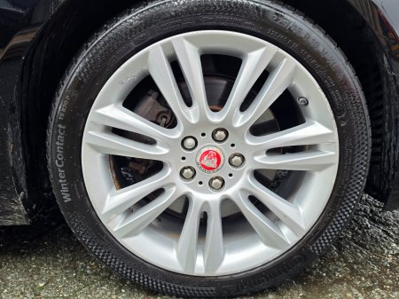 2016 Jaguar XE - photo 24