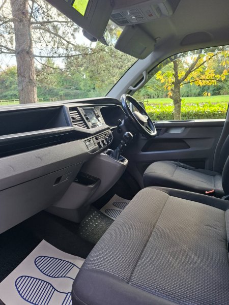 2021 Volkswagen Transporter - photo 9
