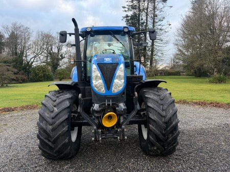 2013 New Holland T7.200 - photo 3