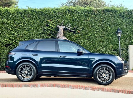 2024 Porsche Cayenne - photo 3