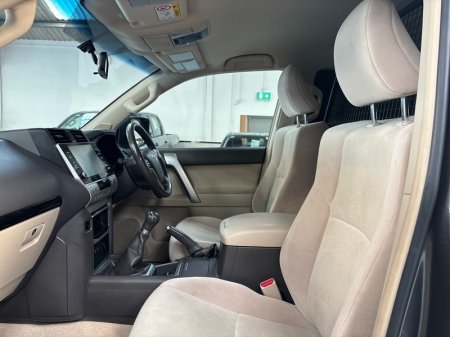 2022 Toyota Land Cruiser - photo 6