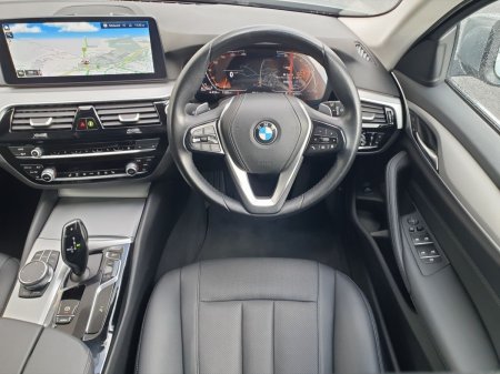 2024 BMW 5-Series - photo 5